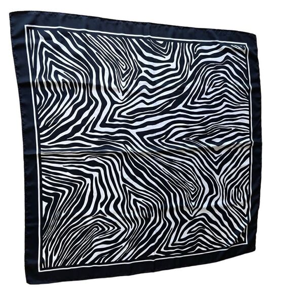 Avon scarf wrap zebra print black white - Picture 4 of 10